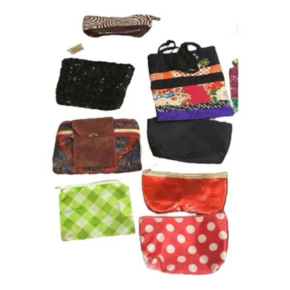 Bag mini’s Ipsy, Mary Kay ect bundle  mini, coin, excellent condition 26 total